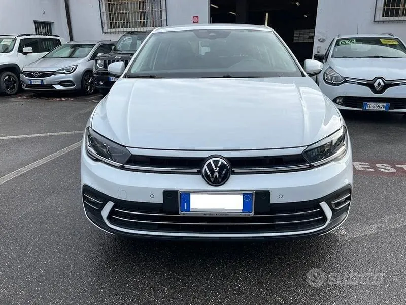Volkswagen Polo 2023 photo 2
