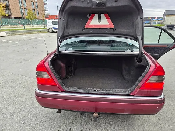 Mercedes-Benz C180 1994 photo 5