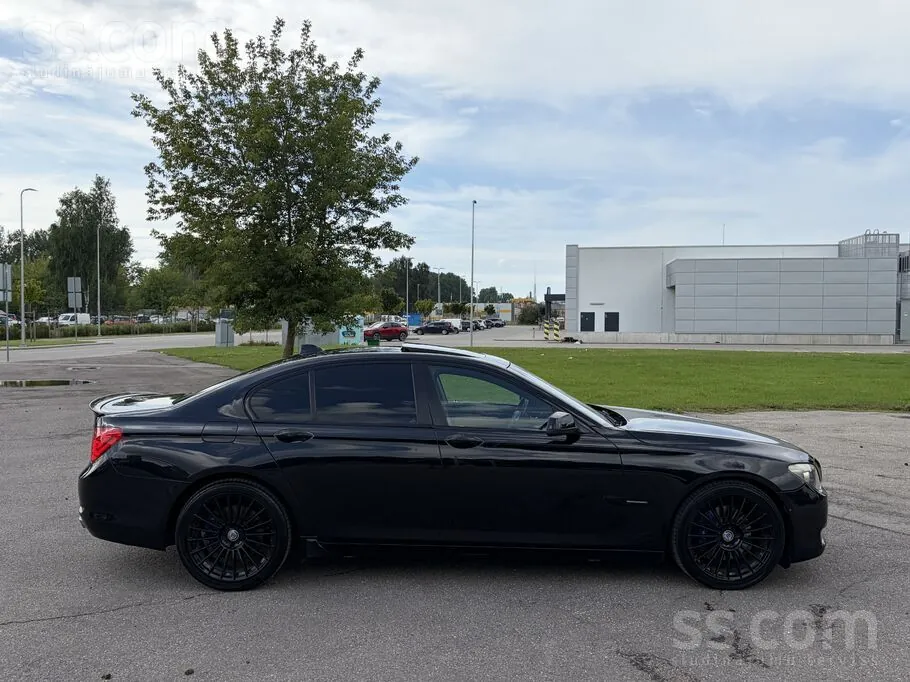 BMW 740 2009 photo 4