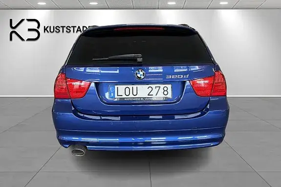 BMW 320D 2011 photo 4