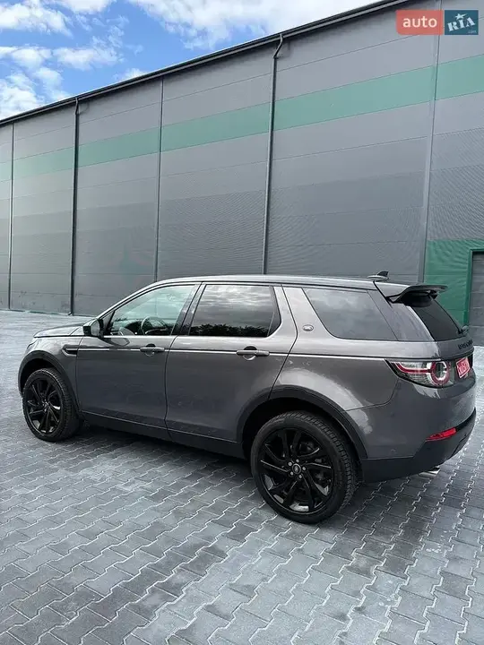 Land Rover Discovery Sport 2016 photo 5