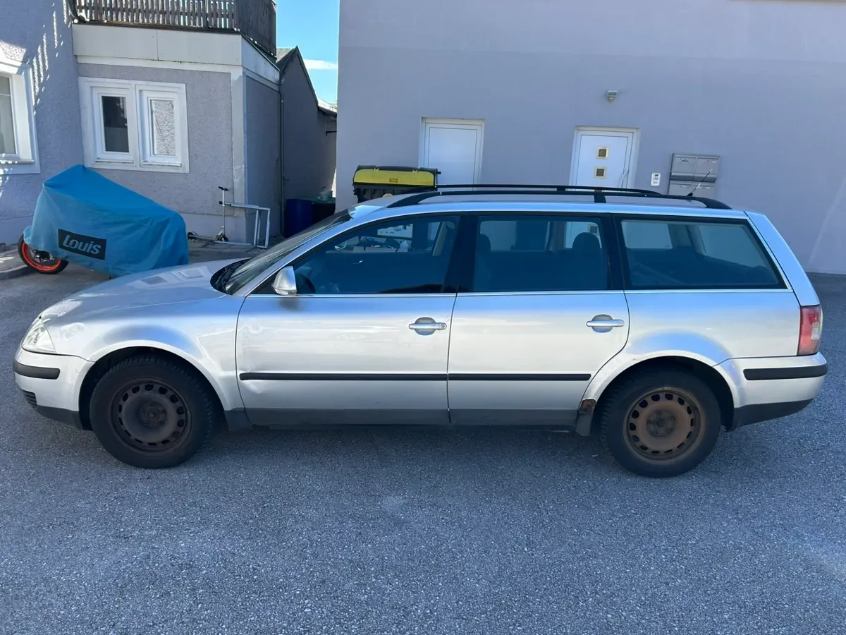 Volkswagen Passat 2004 photo 2