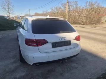 Audi A4 2009 photo 2