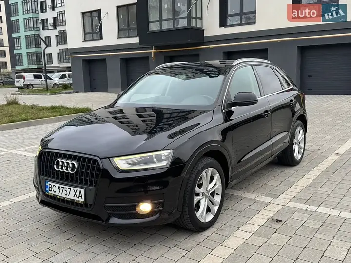 Audi Q3 2011 photo 2