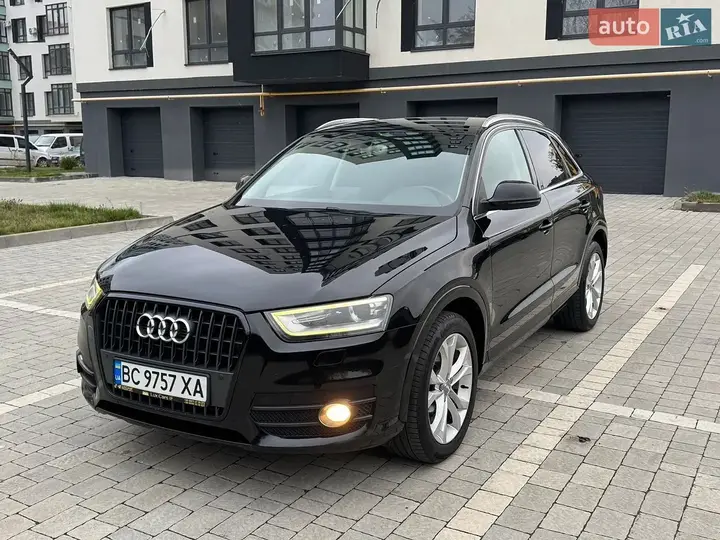Audi Q3 2011 photo 3