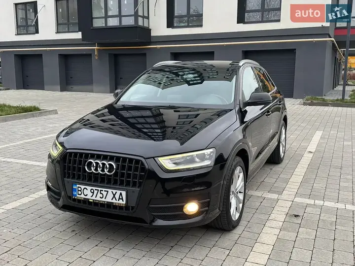Audi Q3 2011 photo 4