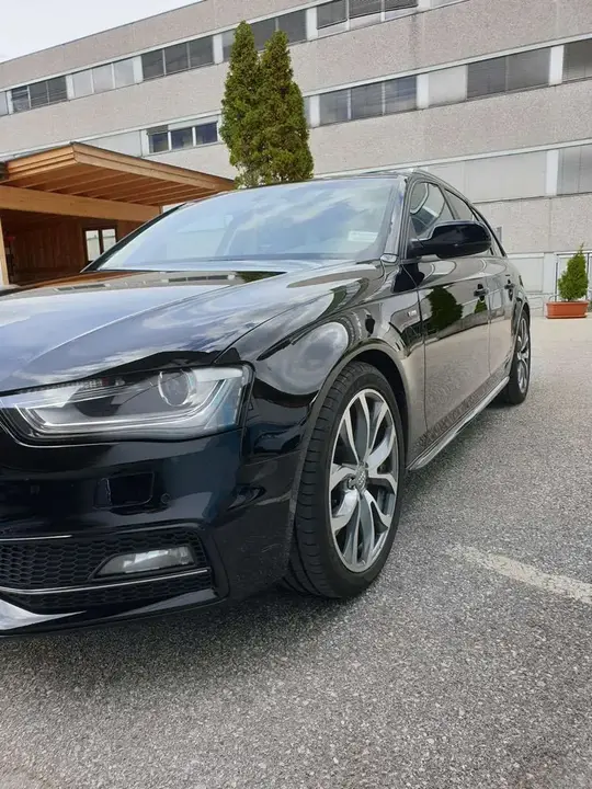 Audi A4 2014 photo 2