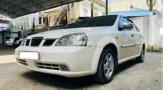 Chevrolet Lacetti 2004 photo 2