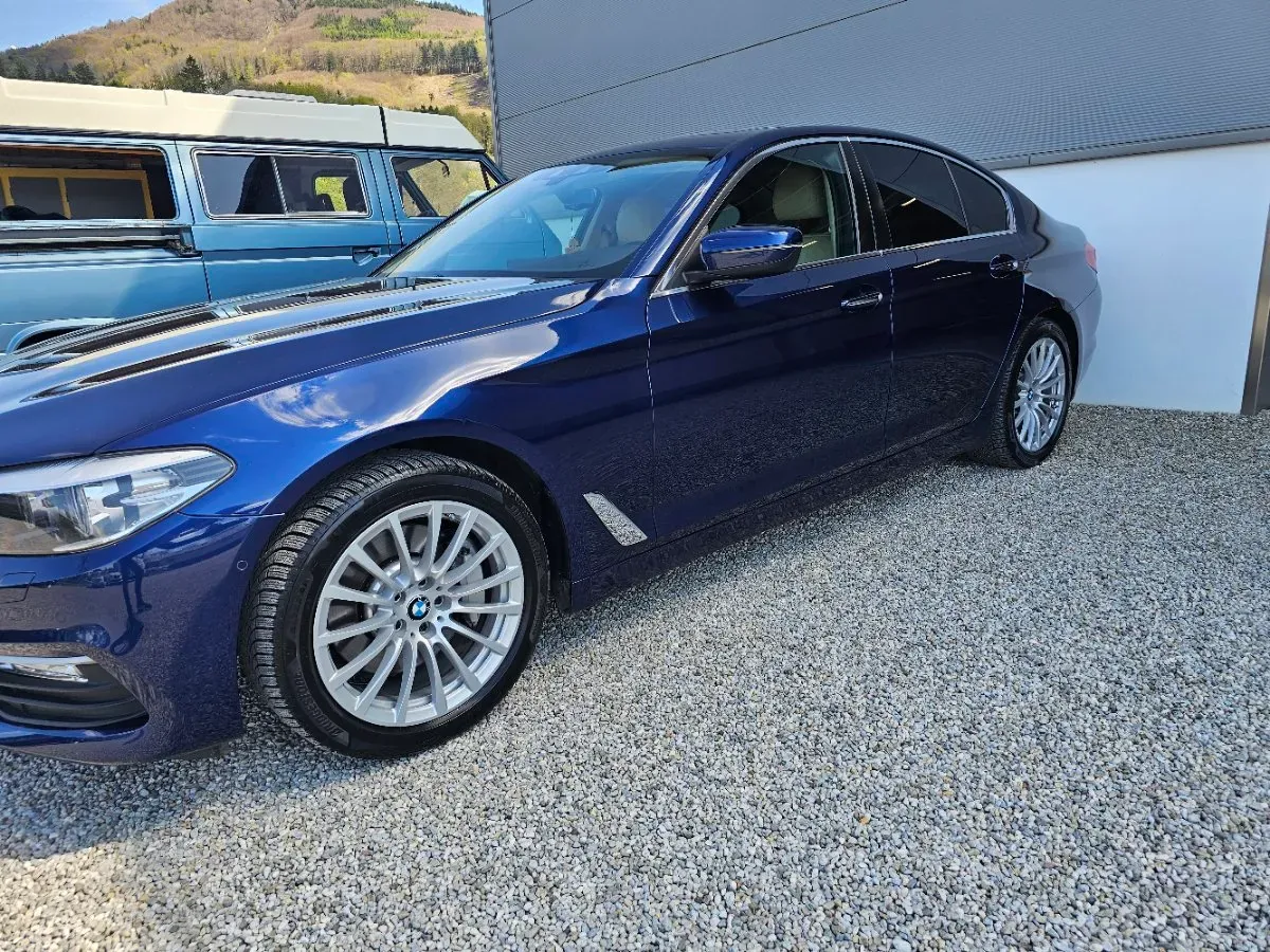 BMW 5 Series 2018 photo 2