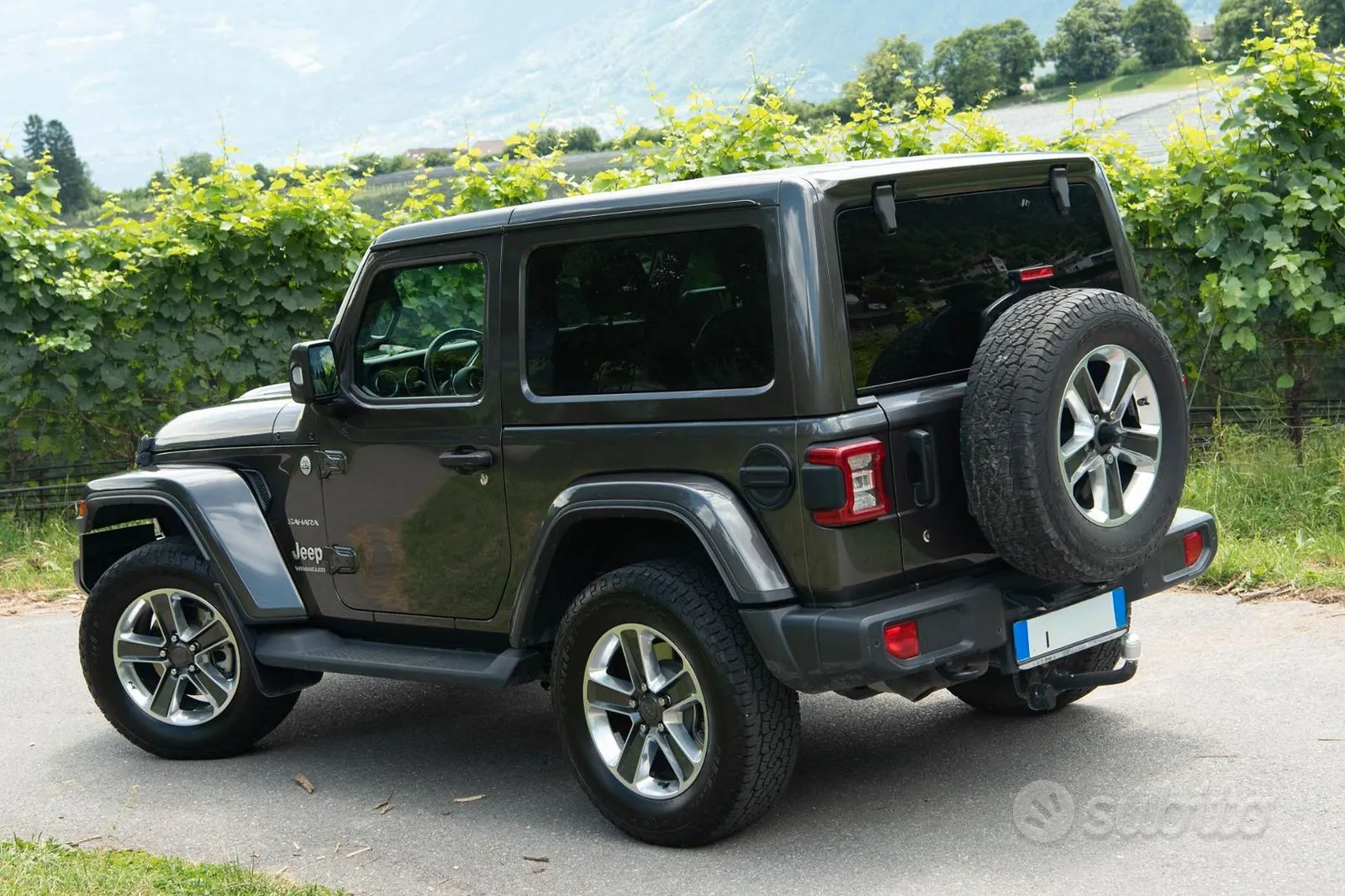 Jeep Wrangler 2018 photo 2