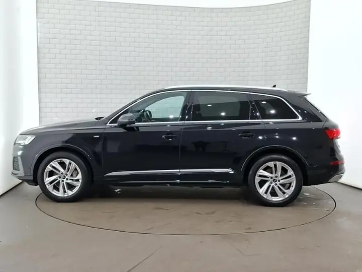 Audi Q7 2023 photo 4