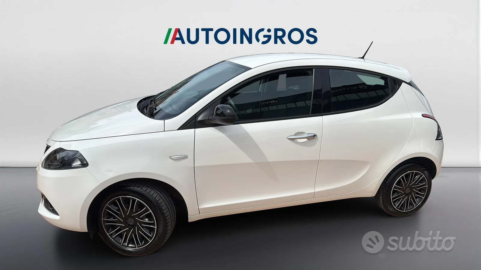Lancia Ypsilon 2023 photo 2