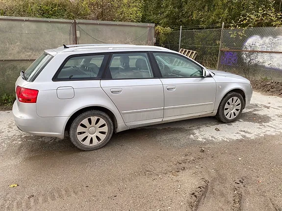 Audi A4 2006 photo 2