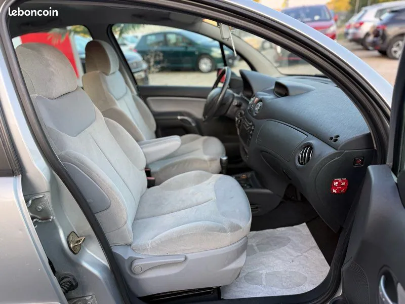 Citroen C3 2003 photo 2