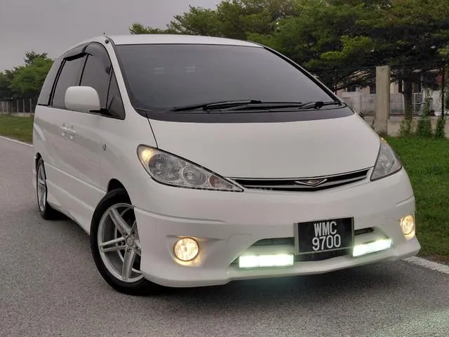 Toyota Estima