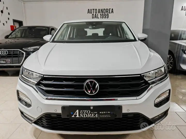 Volkswagen T-Roc 2022 photo 2