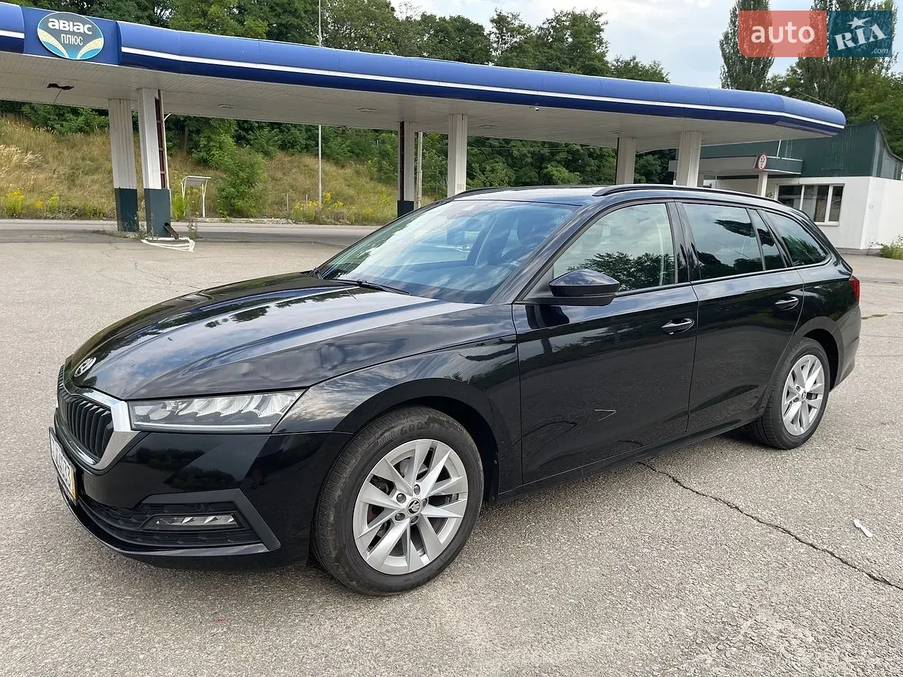 Skoda Octavia 2023 photo 2