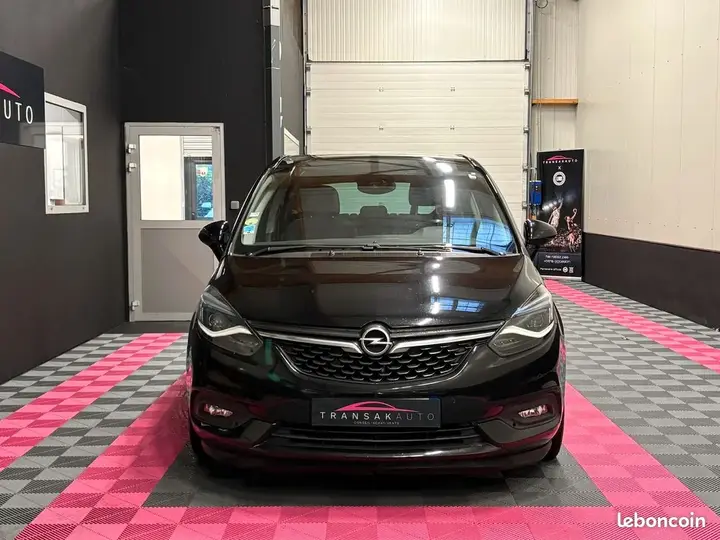 Opel Zafira 2017 photo 3