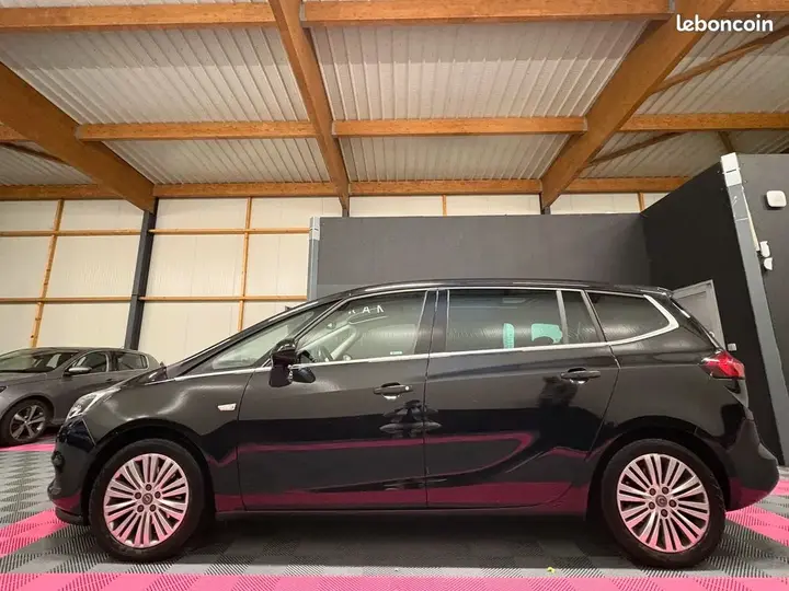 Opel Zafira 2017 photo 4
