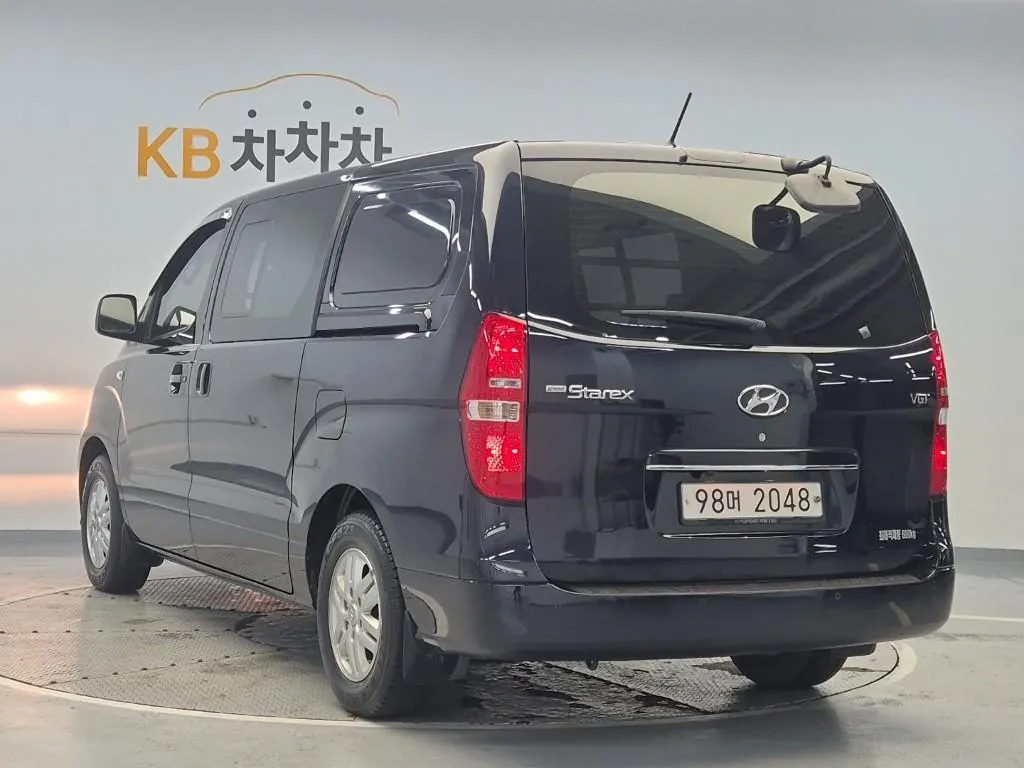 Hyundai Grand Starex 2019 photo 2