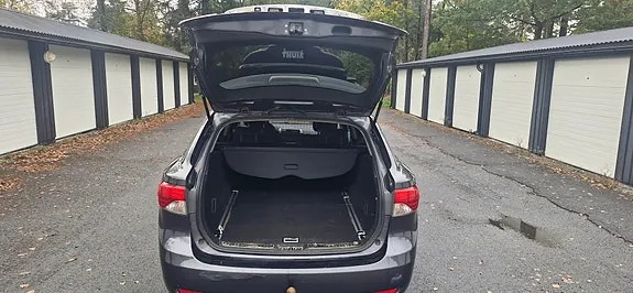 Toyota Avensis 2012 photo 3