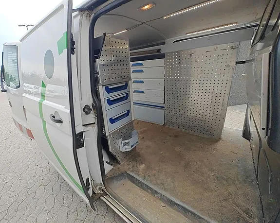 Volkswagen Transporter 2011 photo 5