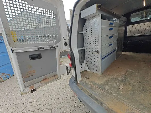 Volkswagen Transporter 2011 photo 3