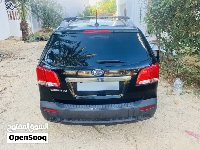 Kia Sorento 2012 photo 2