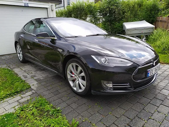 Tesla Model S 2014 photo 2