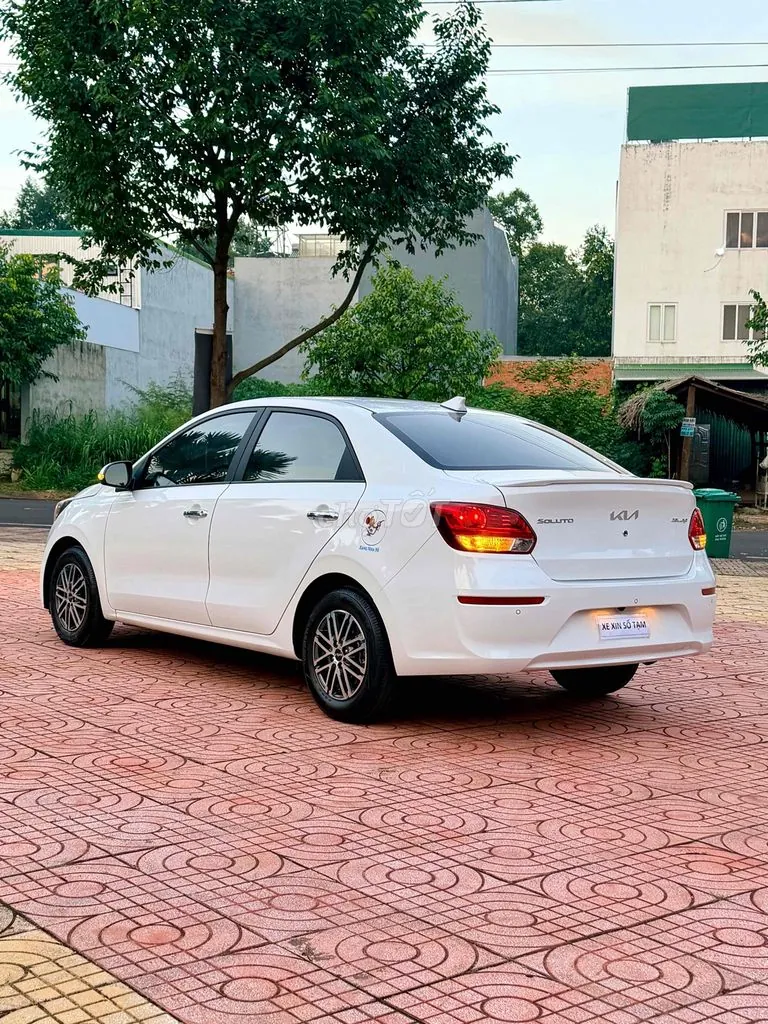 Kia Soluto 2024 photo 4