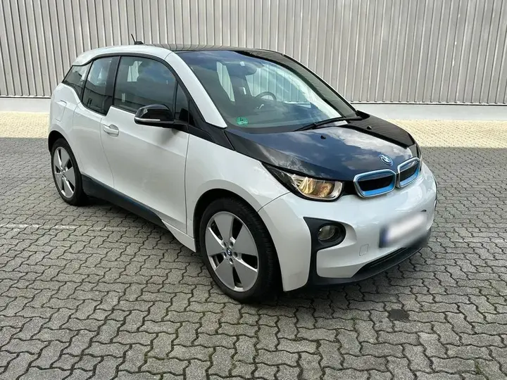 BMW I3