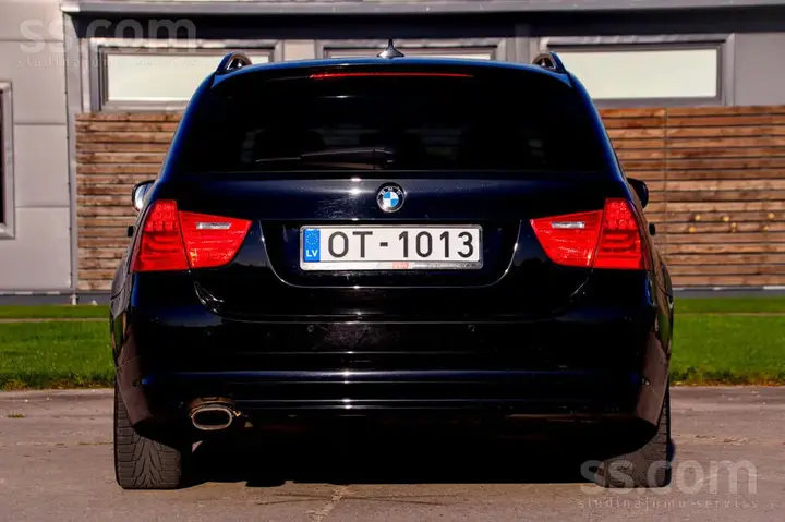 BMW 320D 2010 photo 5