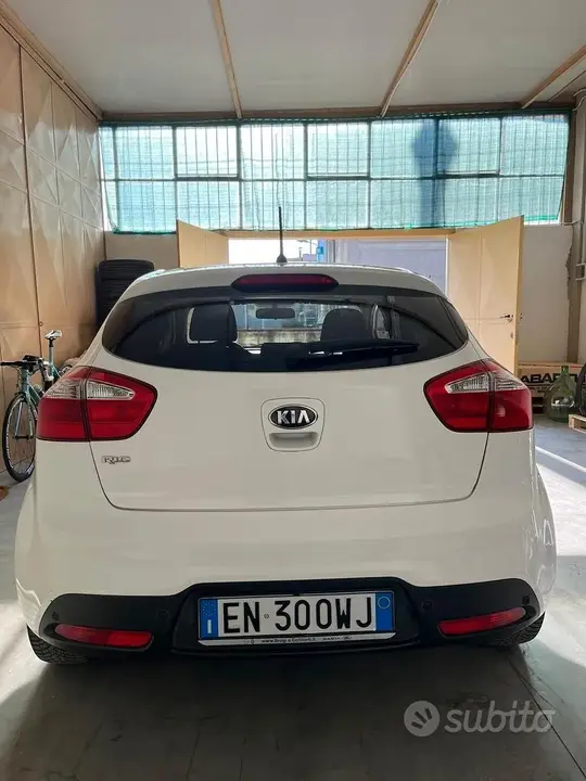 Kia Rio 2012 photo 5