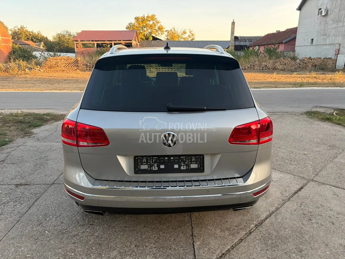 Volkswagen Touareg 2015 photo 4