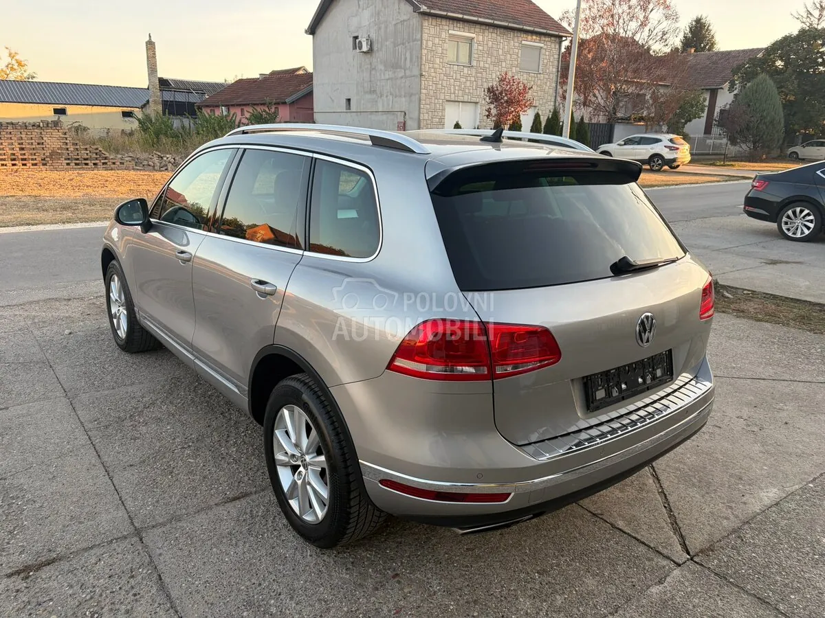 Volkswagen Touareg 2015 photo 3