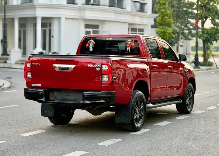 Toyota Hilux 2024 photo 5