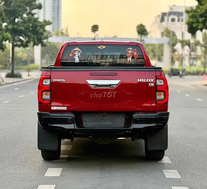 Toyota Hilux 2024 photo 3