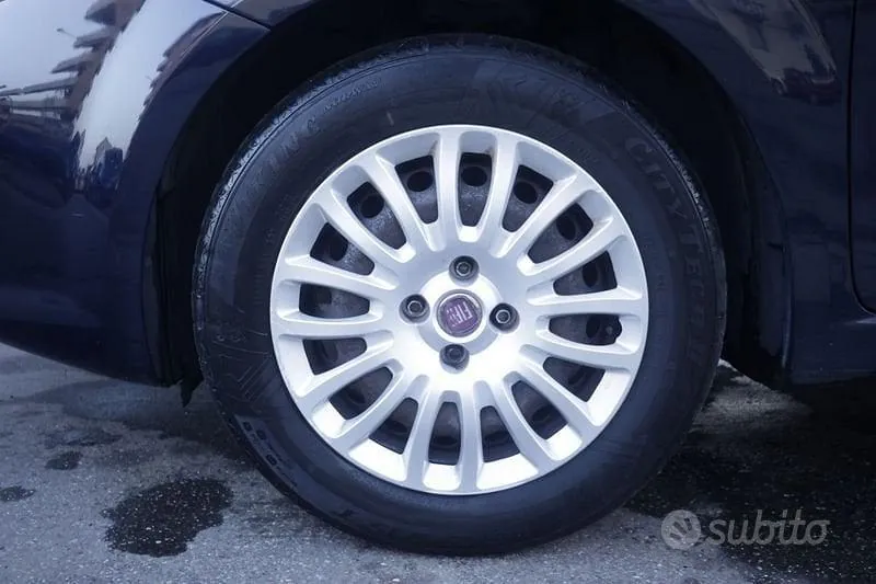 Fiat Grande Punto 2014 photo 5