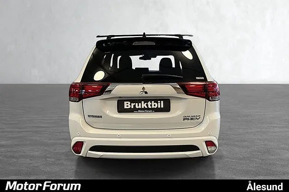 Mitsubishi Outlander 2018 photo 3