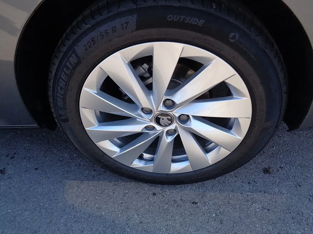 Skoda Octavia 2026 photo 3