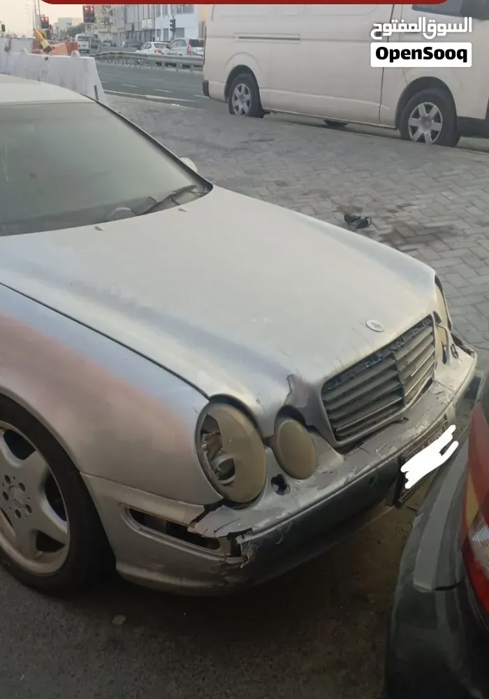 Mercedes-Benz Clk-Class 1998 photo 3