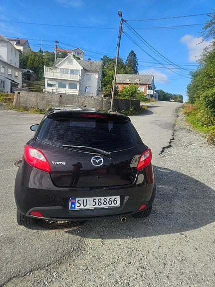 Mazda 2 2007 photo 5