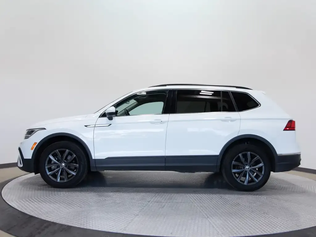 Volkswagen Tiguan 2022 photo 2