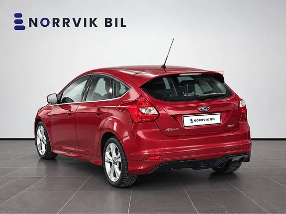 Ford Focus 2013 photo 5