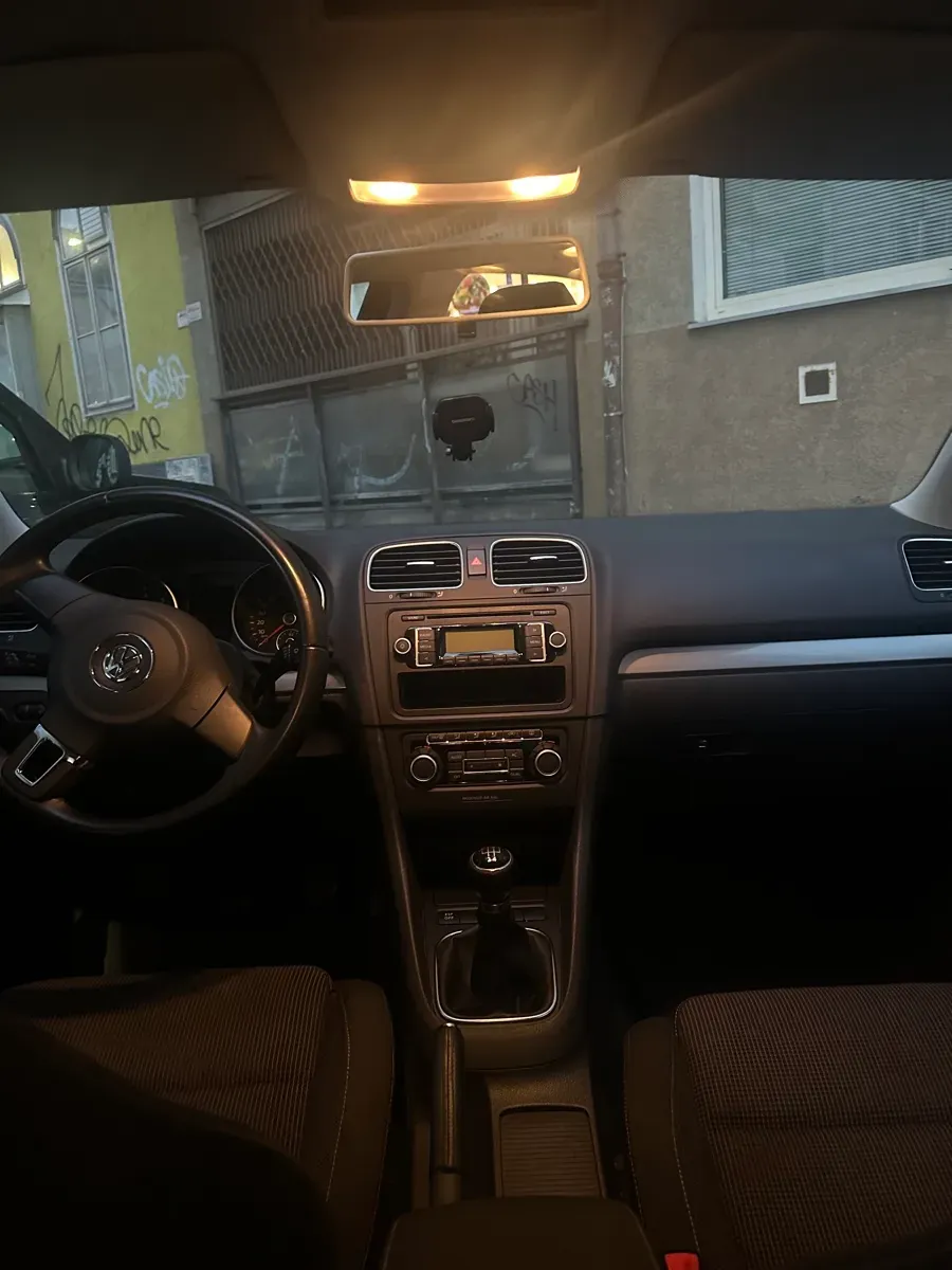 Volkswagen Golf 2009 photo 3