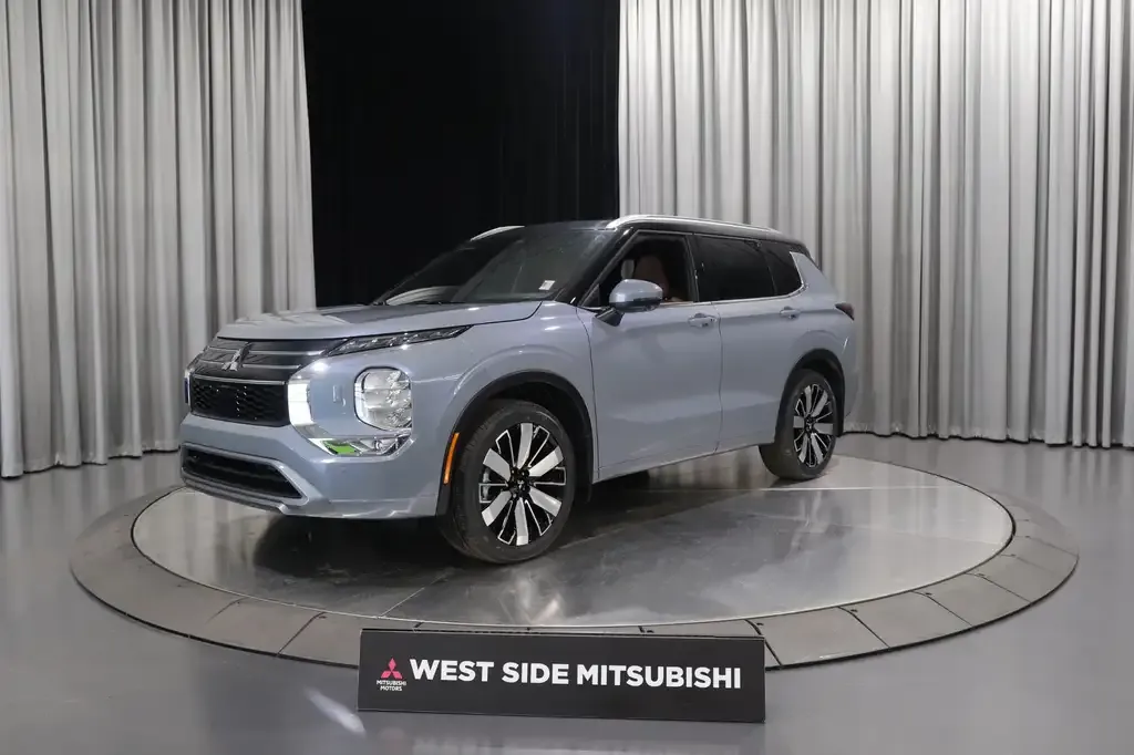 Mitsubishi Outlander 2026 photo 3