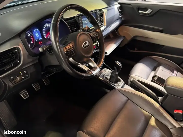 Kia Stonic 2018 photo 5