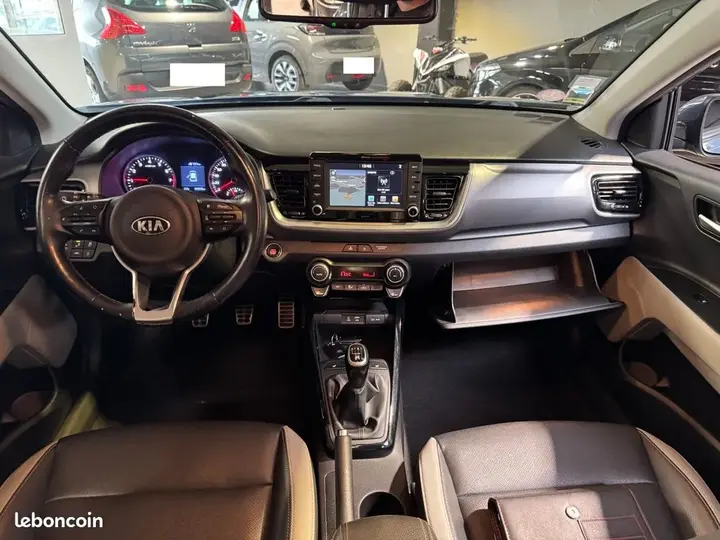 Kia Stonic 2018 photo 4