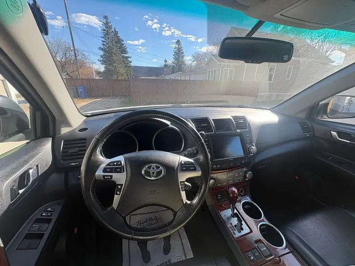 Toyota Highlander 2012 photo 5