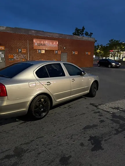 Skoda Octavia 2011 photo 4